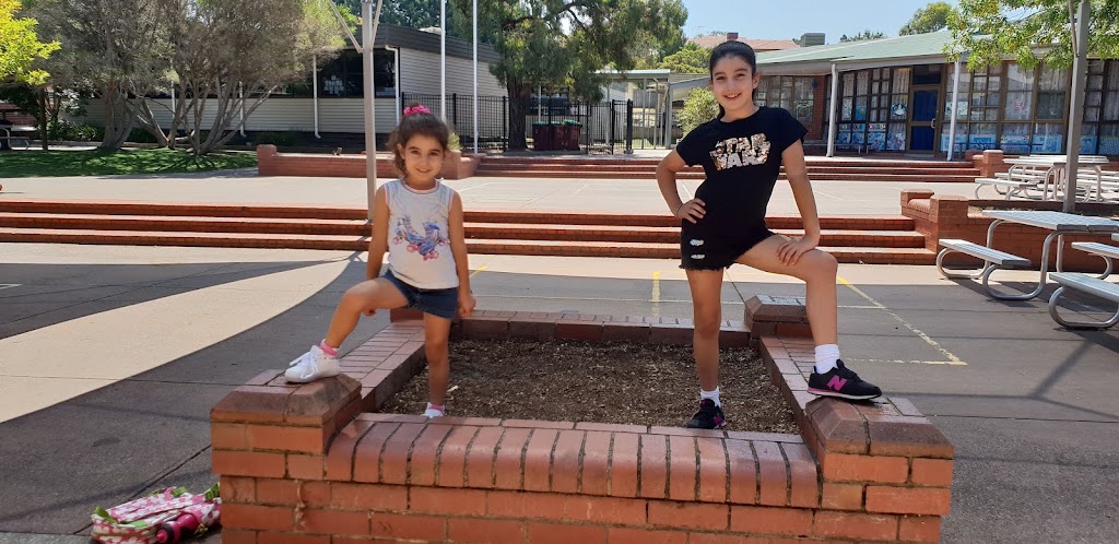 Al Kamal Arabic School | 81 Buckingham Dr, Rowville VIC 3178, Australia | Phone: 0434 540 404