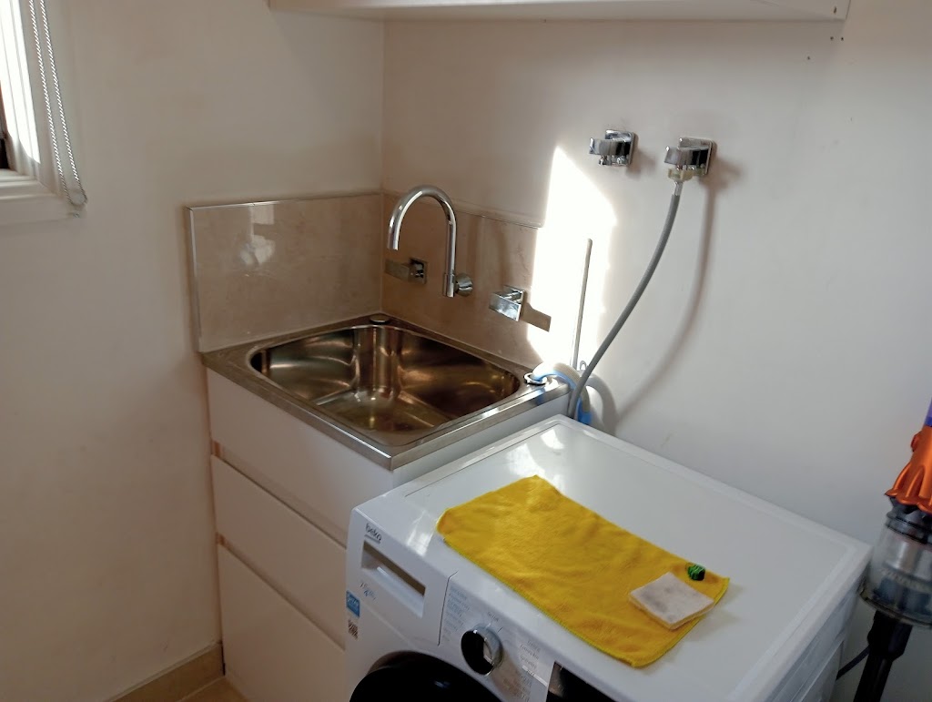 MRT Bathroom Renovations | 20 Silver Gum Dr, Pakenham VIC 3810, Australia | Phone: 0466 361 887