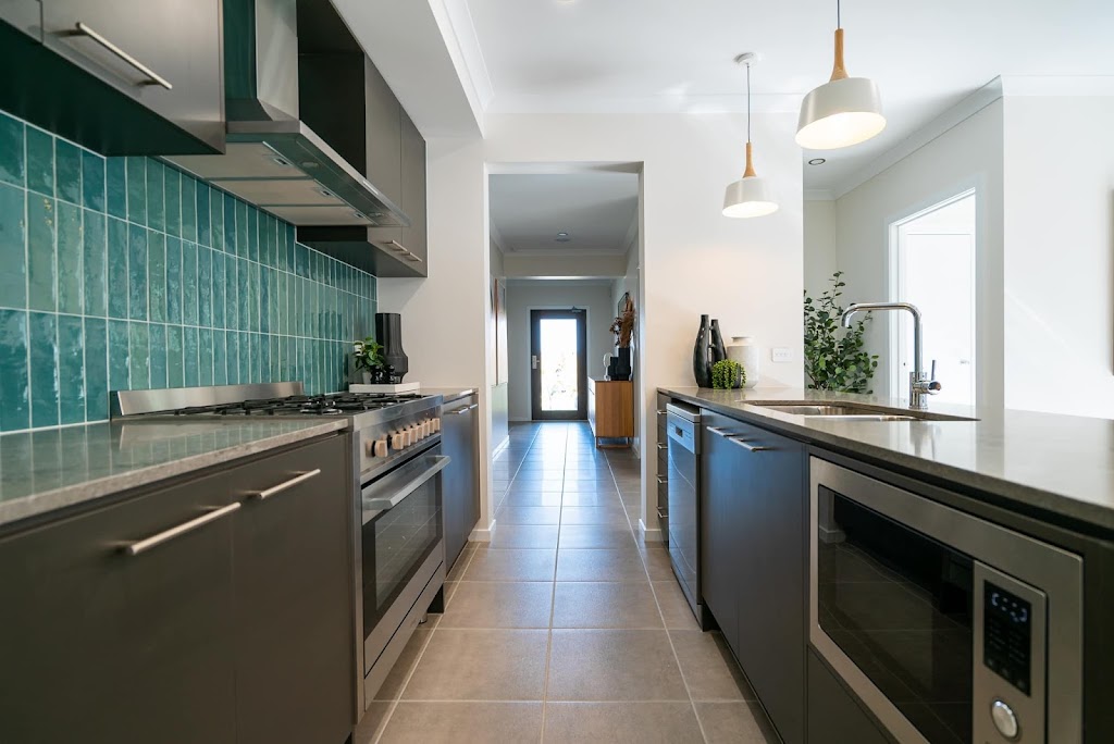 Mimosa Homes - Display, Averley Pakenham East | 7 Sorrento Dr, Nar Nar Goon North VIC 3812, Australia | Phone: 1300 646 672