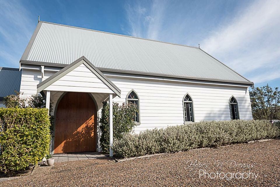 Lovedale Wedding Chapel and Reception | 842 Lovedale Rd, Allandale NSW 2320, Australia | Phone: 0447 923 888