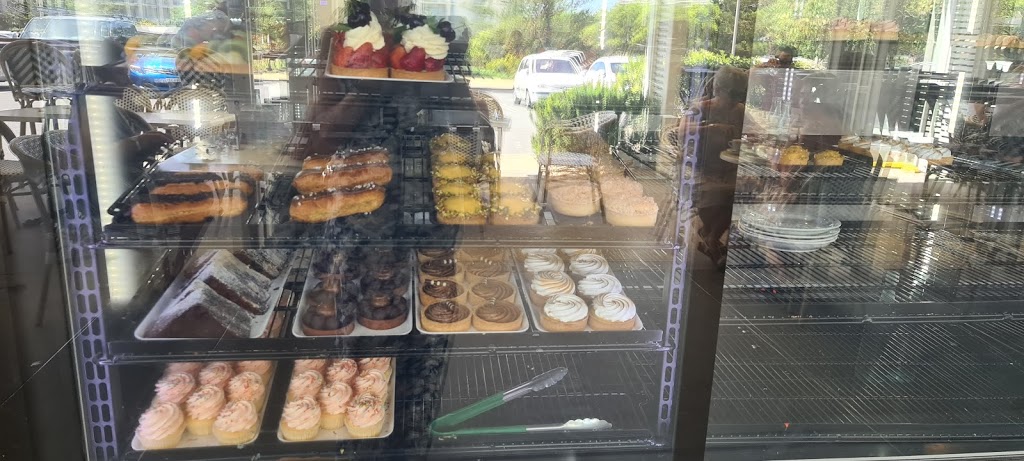 Kingscliff Village Bakery | bakery | 9/22 Pearl St, Kingscliff NSW 2487, Australia | 0266743144 OR +61 2 6674 3144