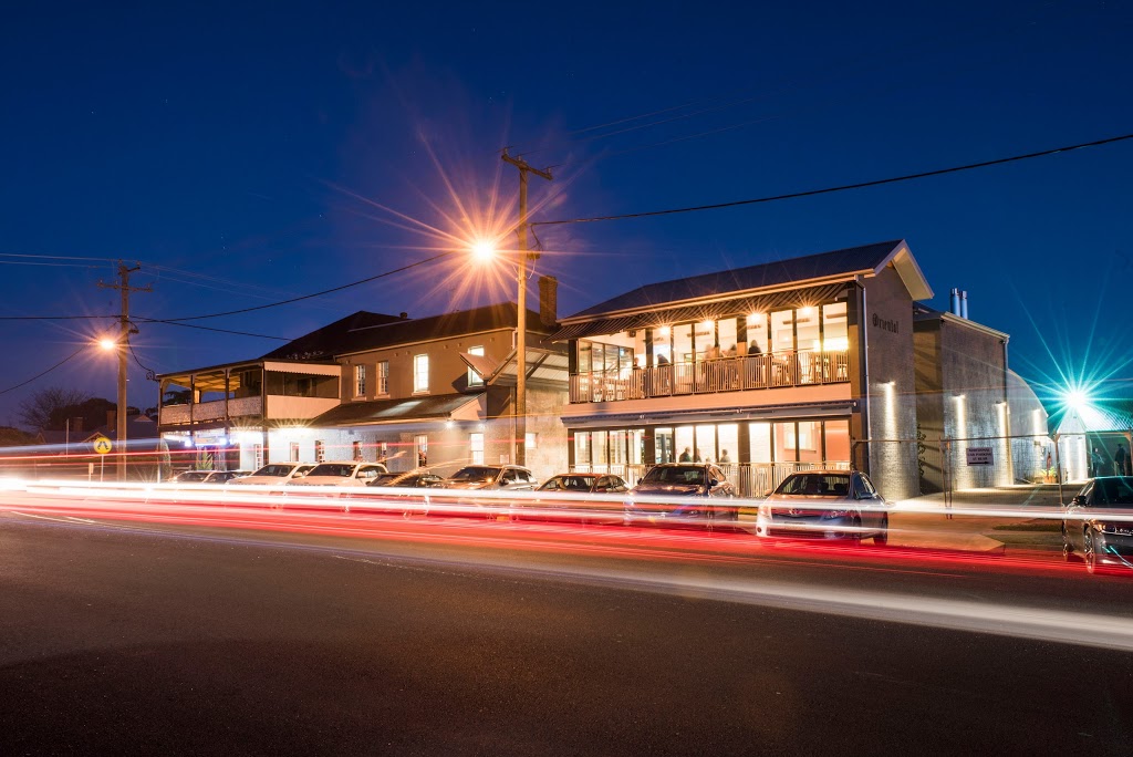 Oriental Hotel Mudgee | 6 Lewis St, Mudgee NSW 2850, Australia | Phone: (02) 6372 1074