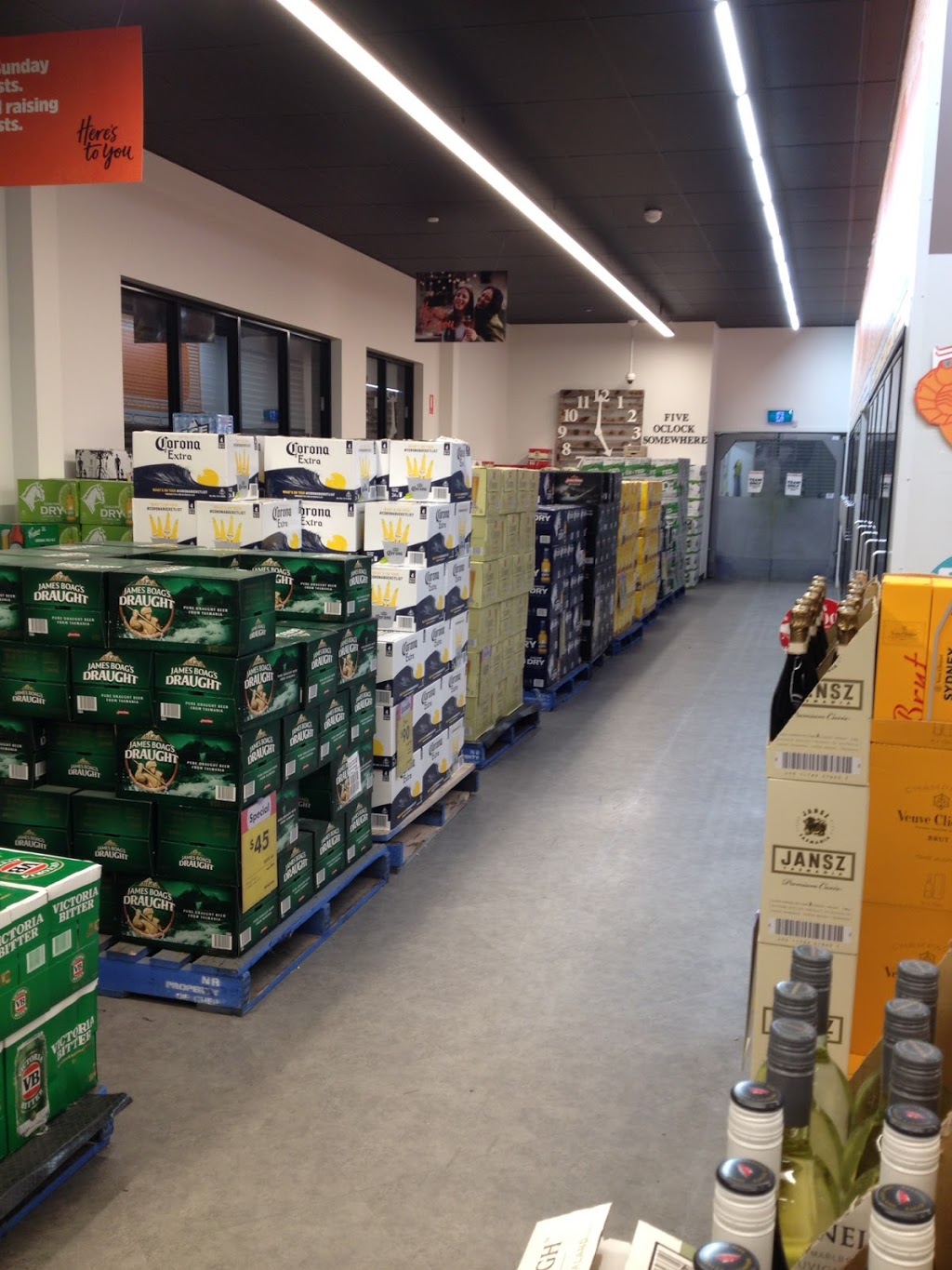 BWS St Helens | store | 6 Cecilia St, St Helens TAS 7216, Australia | 0363768805 OR +61 3 6376 8805