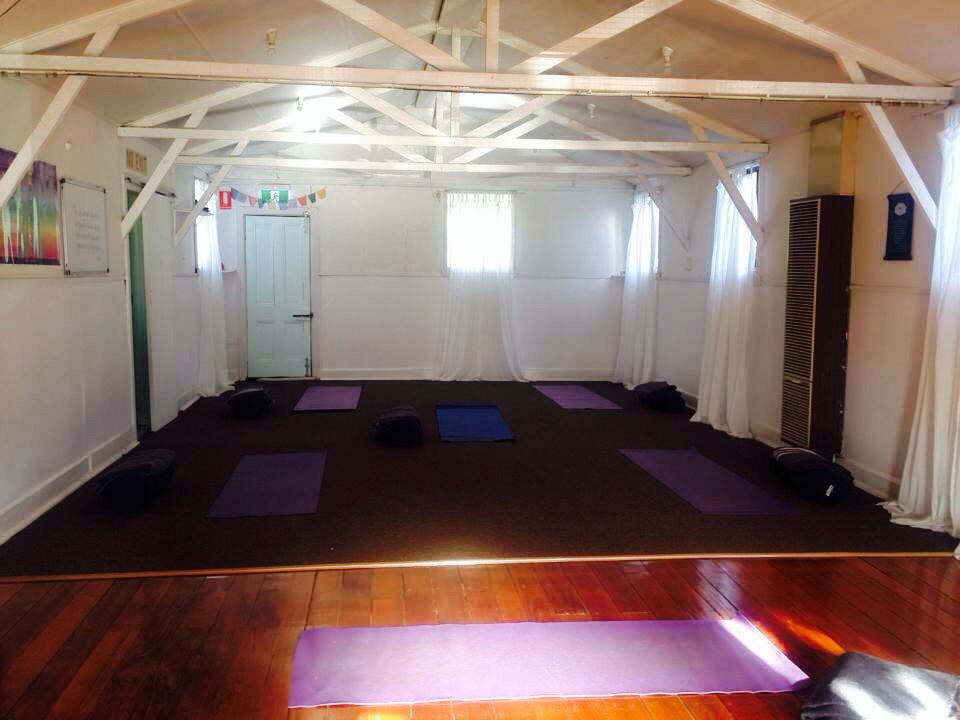 Yoga Hut Brighton, Yoga and Alexander Technique | 145 Cochrane St, Brighton VIC 3186, Australia | Phone: 0408 314 492