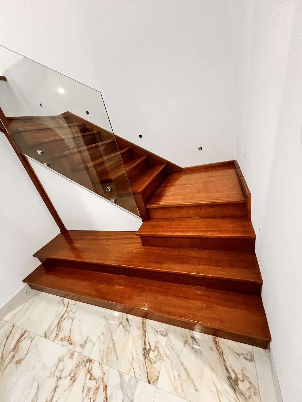 Ridz painting and decorating pty ltd | 10 Jackaroo Cl, Muswellbrook NSW 2333, Australia | Phone: 0422 968 368