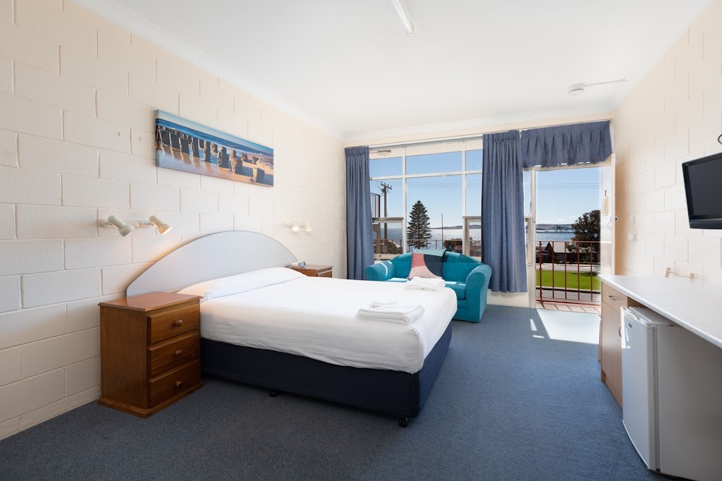 Blue Seas Motel | 7 Gloucester Terrace, Port Lincoln SA 5606, Australia | Phone: (08) 8682 3022
