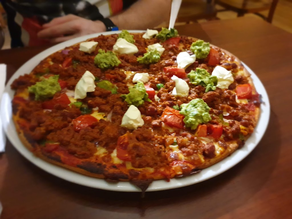 Pizza Tuttis | restaurant | 144 Sailors Bay Rd, Northbridge NSW 2063, Australia | 0299679700 OR +61 2 9967 9700