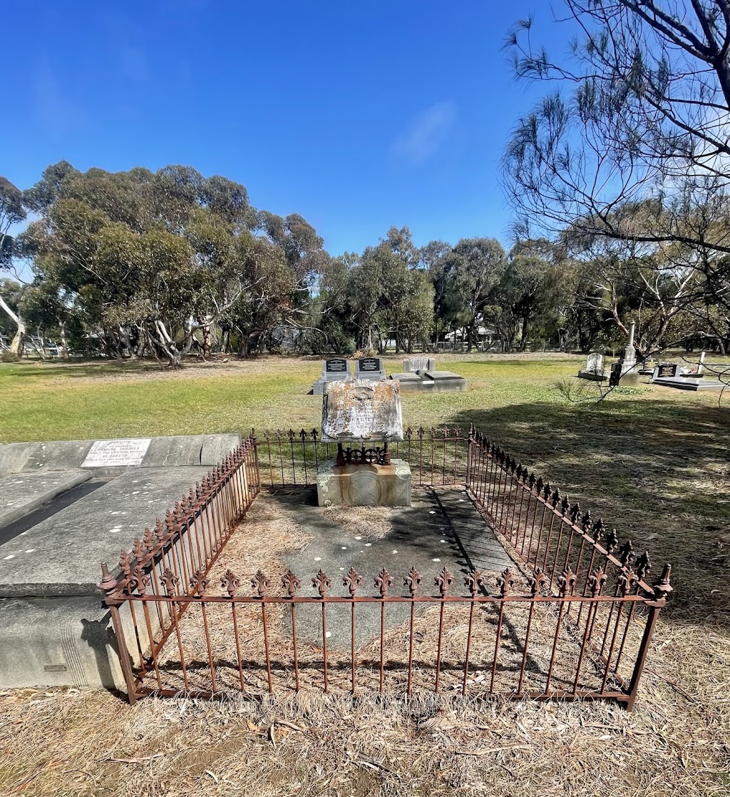 Teesdale Cemetery | Teesdale Cemetery, 5 Squires Rd, Teesdale VIC 3328, Australia | Phone: 0417 566 288