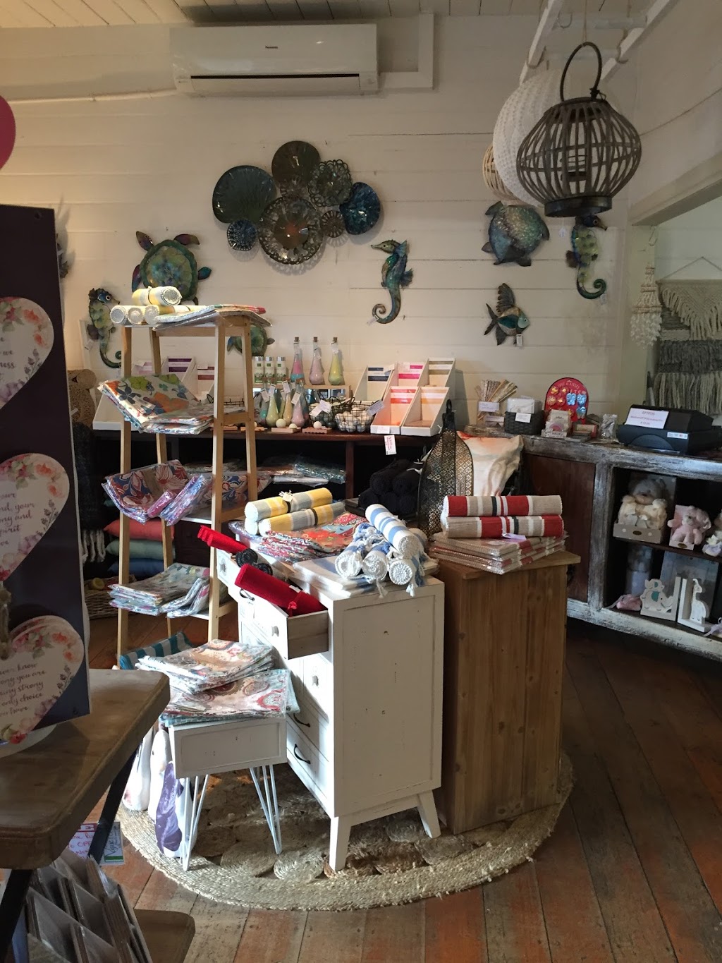 Vogue DECOR | home goods store | 34 Collins St, Kiama NSW 2533, Australia | 0242639722 OR +61 2 4263 9722