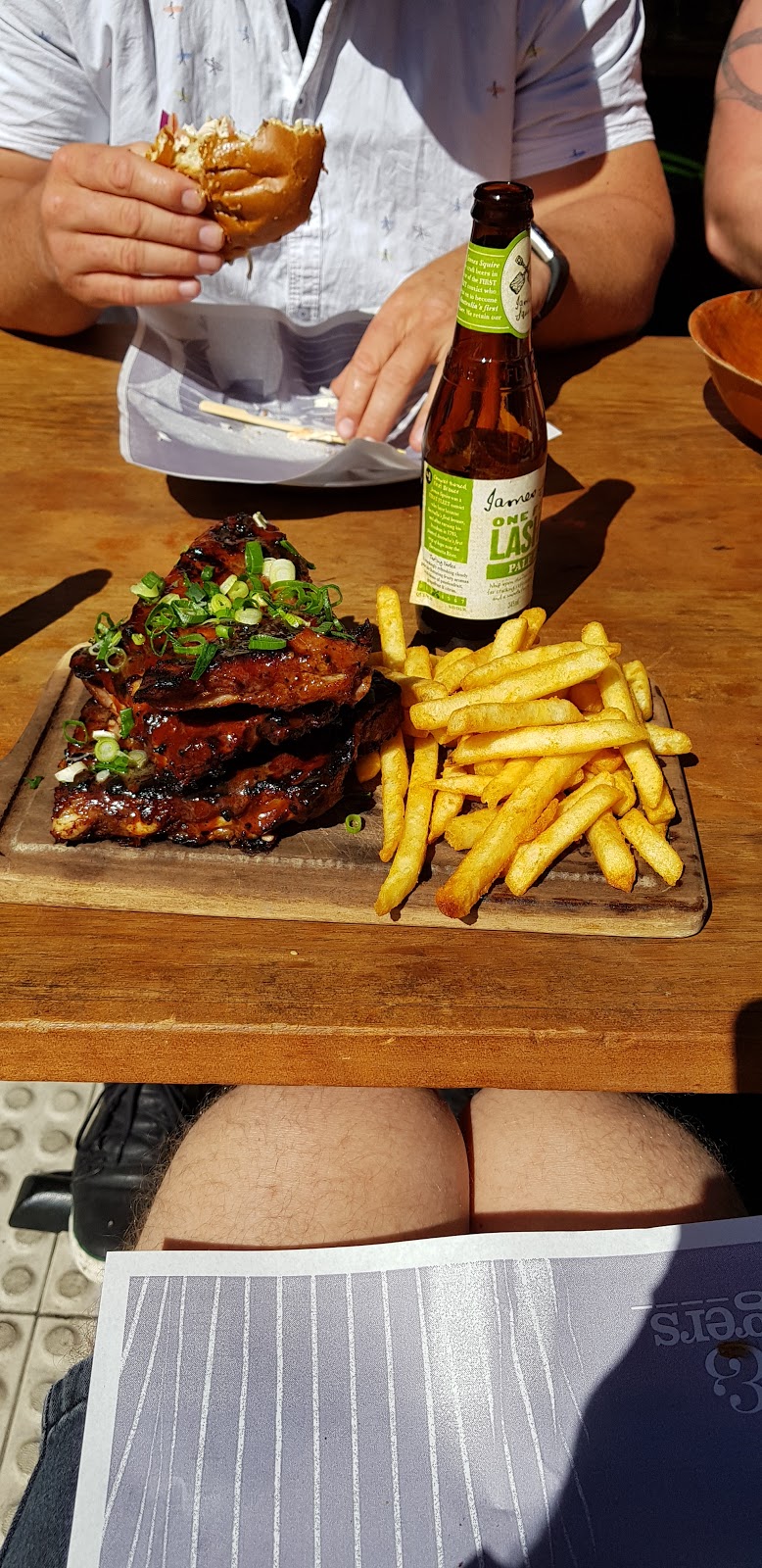 Ribs & Burgers | restaurant | Tenancy 1 APEX Building, 6 Defries Ave, Zetland NSW 2017, Australia | 0296970888 OR +61 2 9697 0888