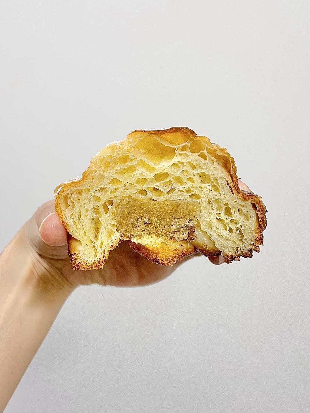 Burnt Croissants | 350 Austinville Rd, Austinville QLD 4213, Australia | Phone: 0448 881 138