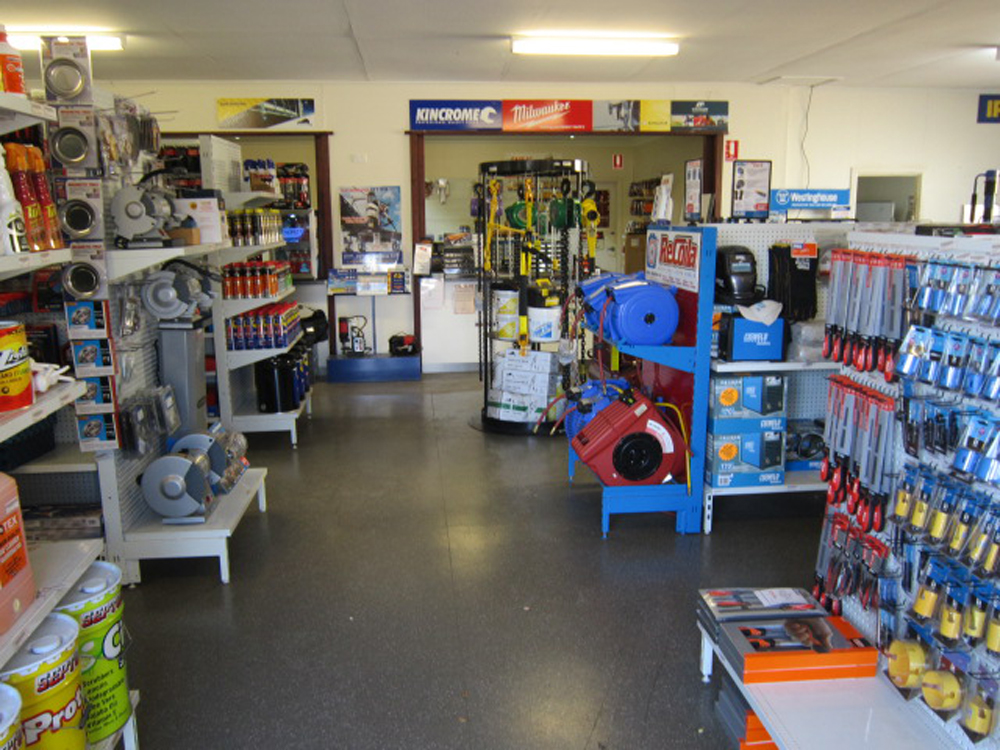Emerald Air Starters & Equipment (EASE) | hardware store | 28 Hicks St, Emerald QLD 4720, Australia | 0748438999 OR +61 7 4843 8999