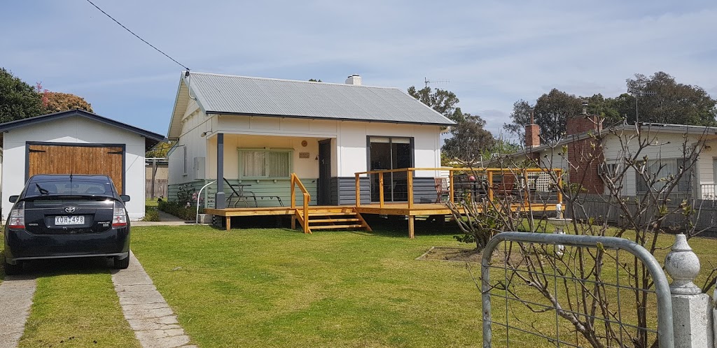 Mallacoota Foreshore Holiday Park | campground | Allan Drv, Mallacoota VIC 3892, Australia | 0351580300 OR +61 3 5158 0300