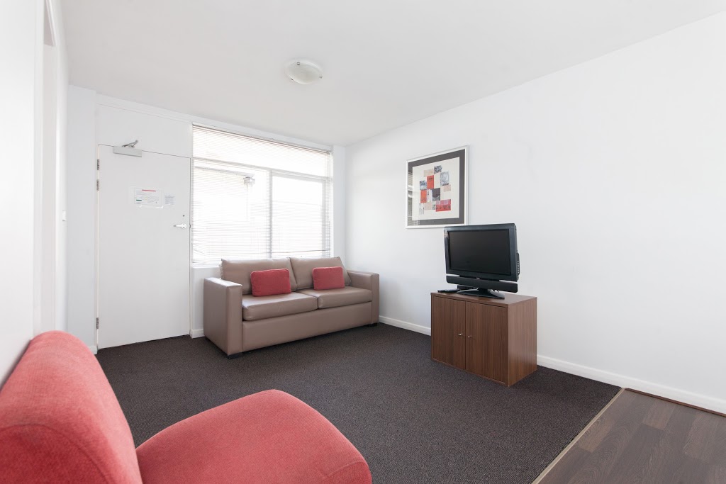 Easystay One-Bedroom Apartments - Raglan St | 7 Raglan St, (All guests must check-in at 63 Fitzroy St, St Kilda), Melbourne VIC 3183, Australia | Phone: (03) 3596 9700