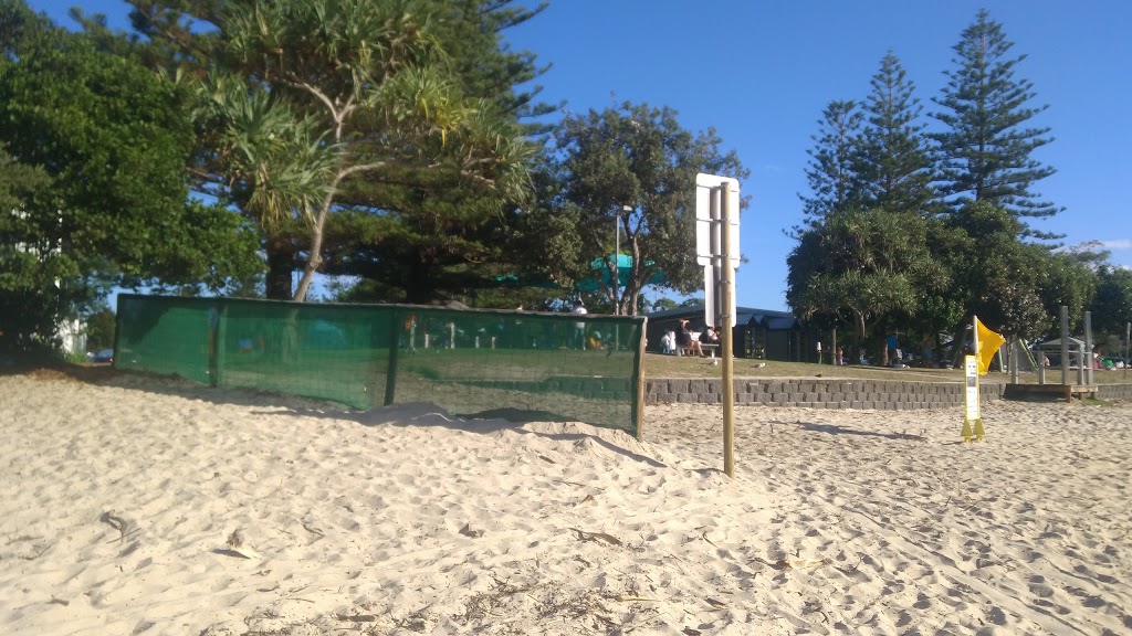 Tallebudgera creek beach | 218 Tallebudgera Dr, Palm Beach QLD 4221, Australia