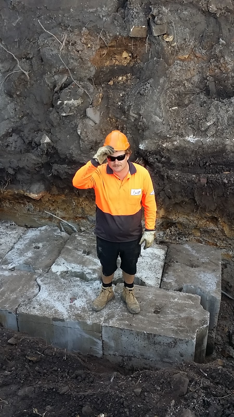 Coastrock & Earth Excavations | general contractor | 40 Mataram Rd, Woongarrah NSW 2259, Australia | 1800654943 OR +61 1800 654 943