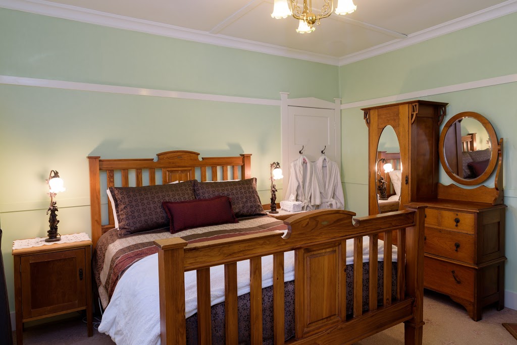 Shelton-Lea Bed & Breakfast | lodging | 159 Lurline St, Katoomba NSW 2780, Australia | 0247829883 OR +61 2 4782 9883