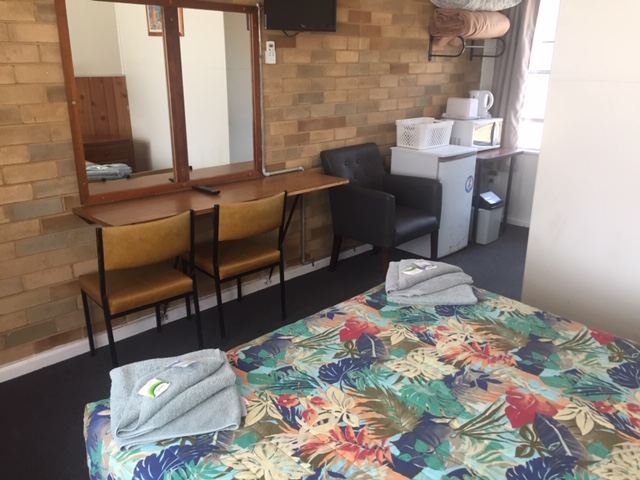 Governors Hill motel | lodging | 61 Sydney Rd, Goulburn NSW 2580, Australia | 0248211766 OR +61 2 4821 1766