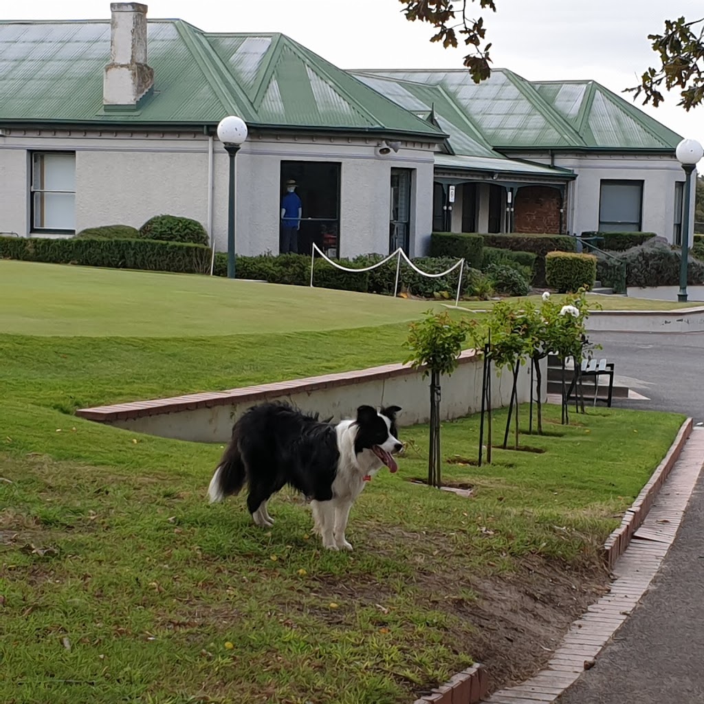 Ivanhoe Public Golf Course |  | Vasey St, Ivanhoe VIC 3079, Australia | 0394997001 OR +61 3 9499 7001
