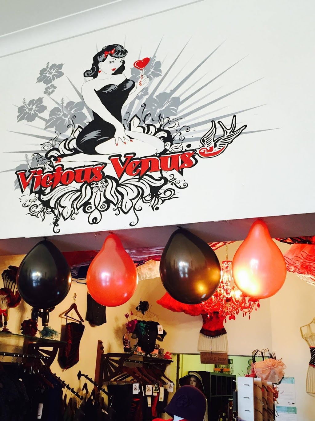 Vicious Venus | 61 Landscape Dr, Hillside VIC 3037, Australia | Phone: 0410 805 082