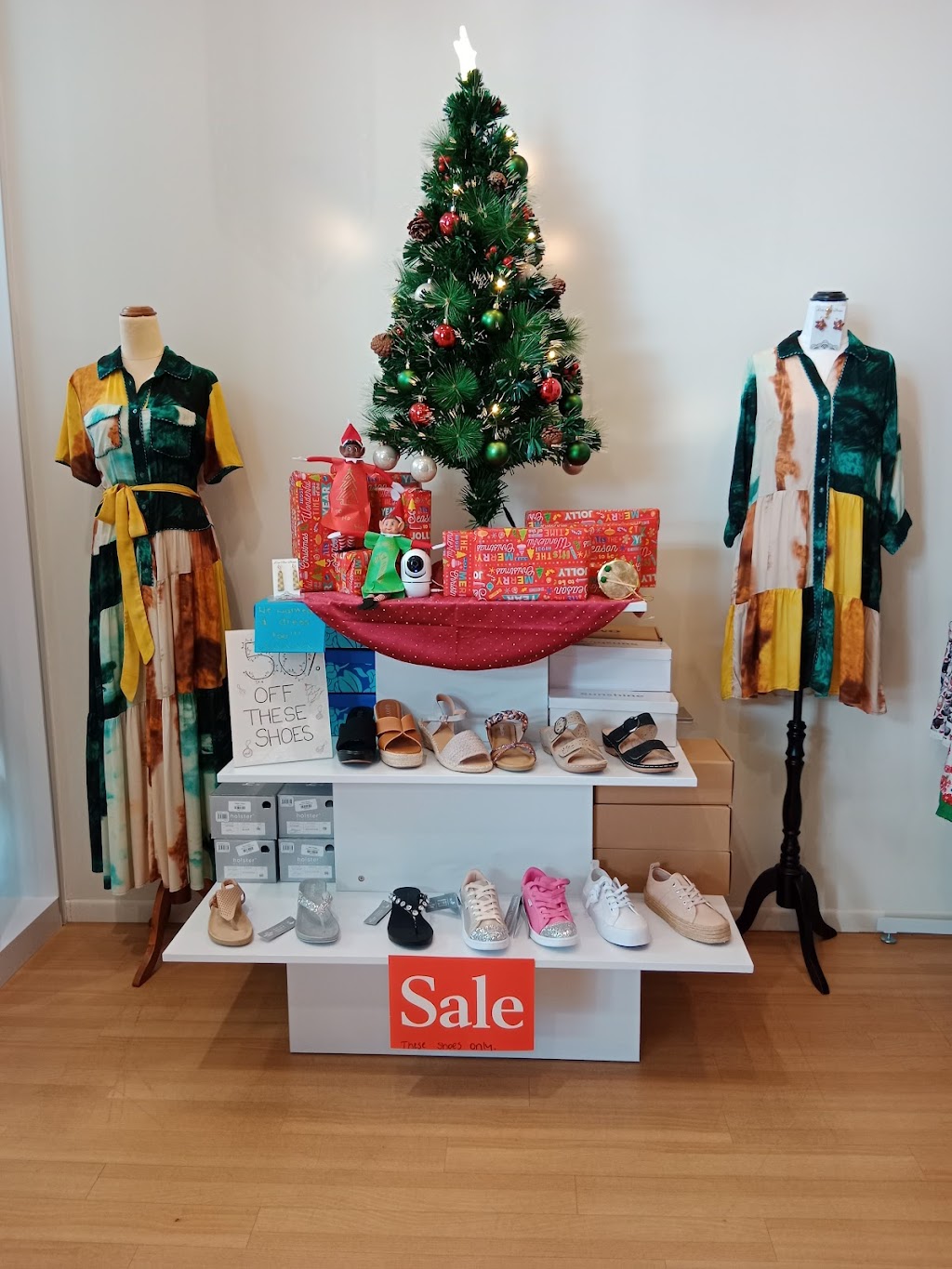 Sassy Lou & Co Boutique | 1, Shop 8/19 McLaughlin St, Gracemere QLD 4702, Australia | Phone: 0436 854 011