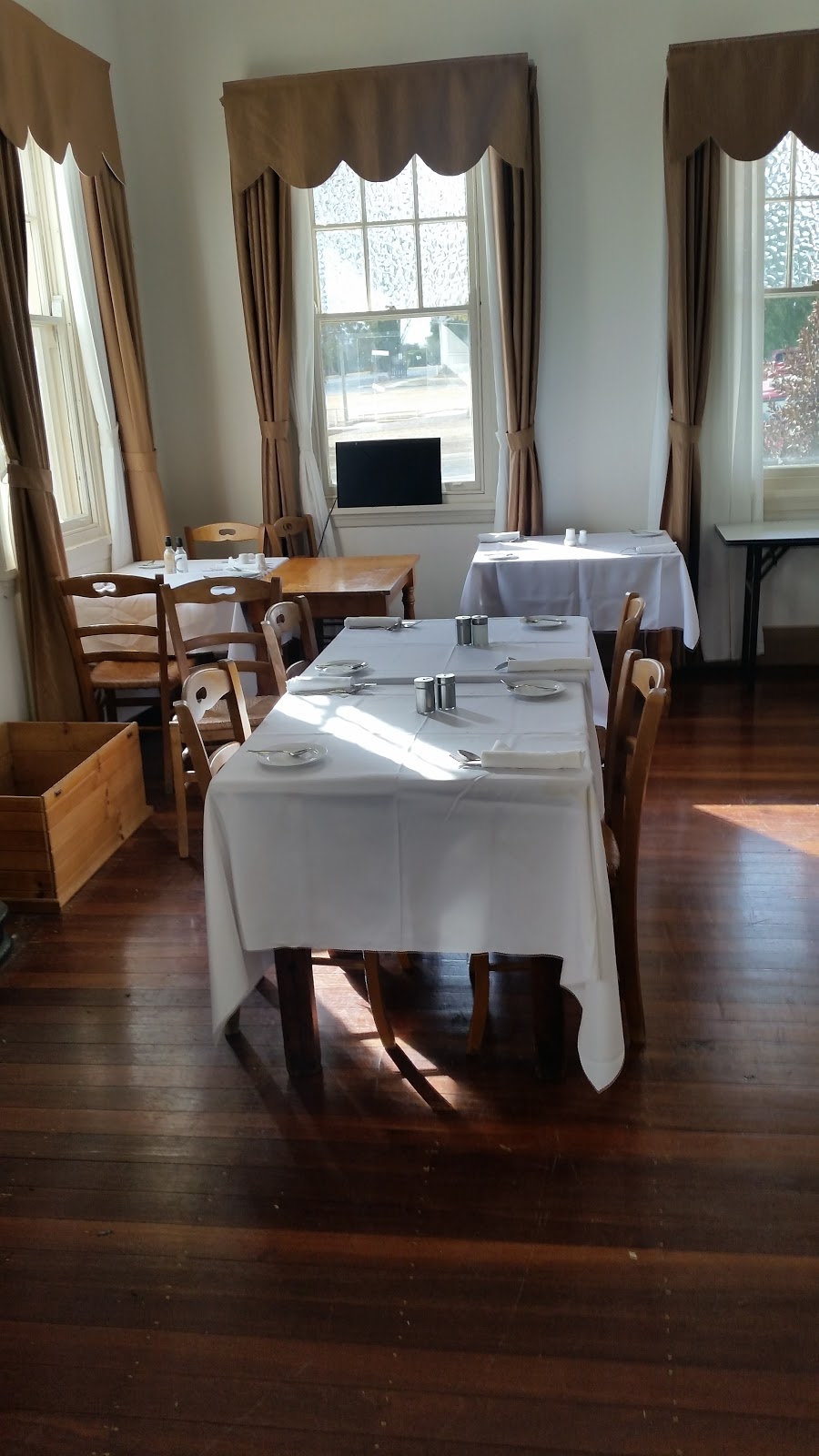 Railway Hotel | 37 Ilford Rd, Kandos NSW 2848, Australia | Phone: (02) 6379 6888