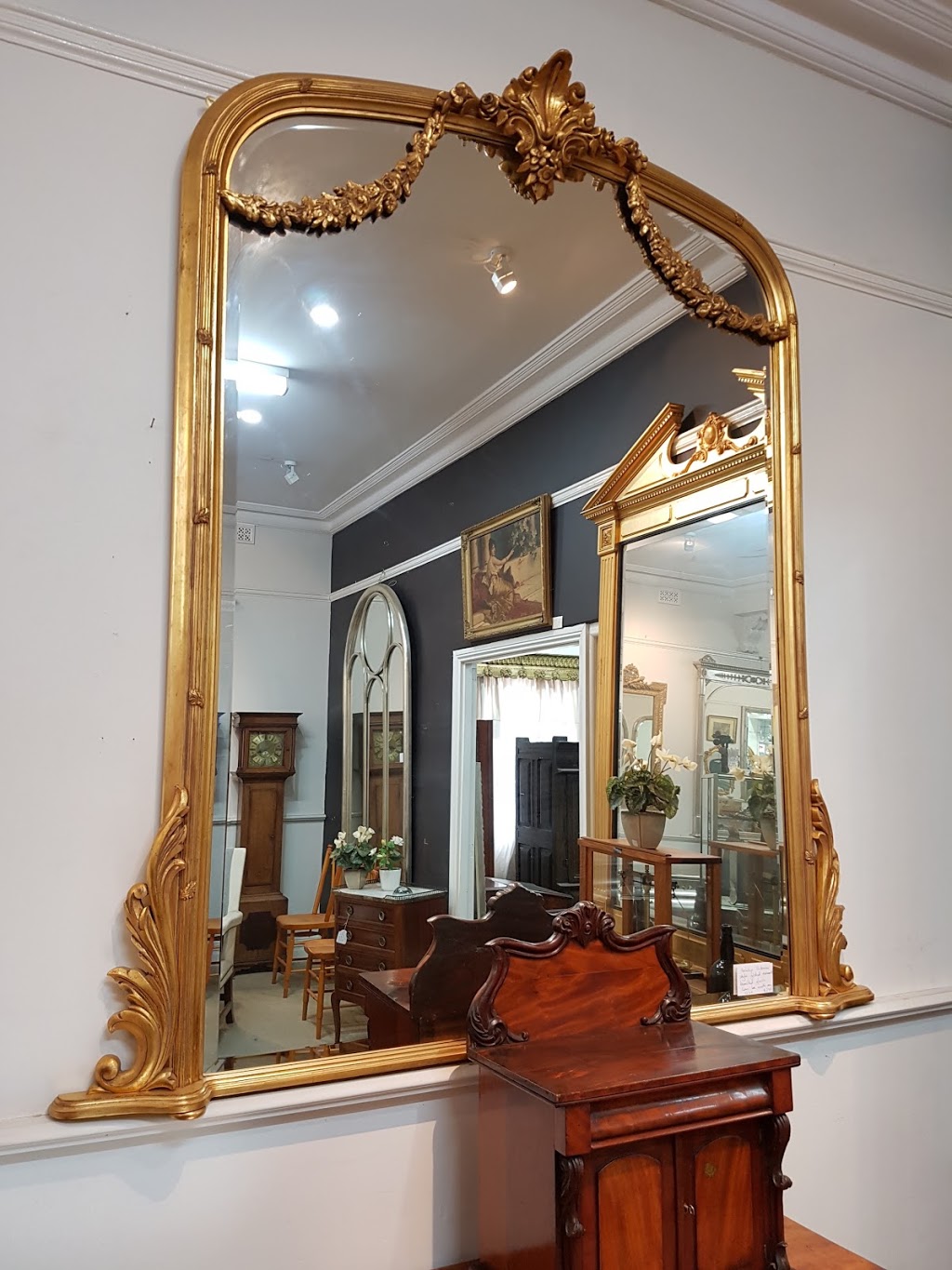 Oxford Antiques & Restorations | furniture store | 203 Unley Rd, Unley SA 5061, Australia | 0882727501 OR +61 8 8272 7501