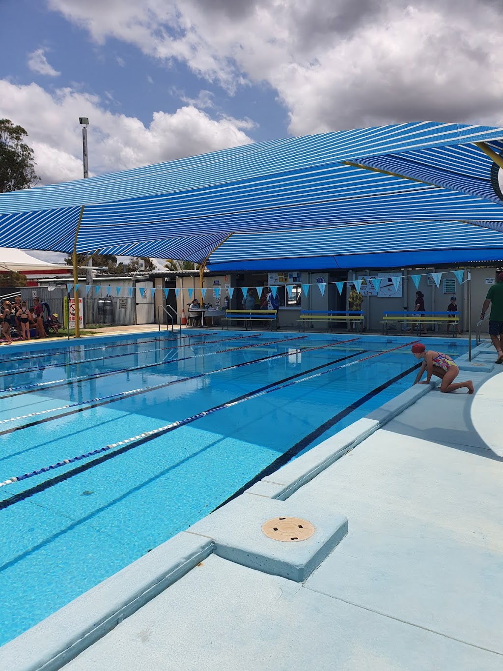 Biggenden Swimming Pool |  | Victoria St, Biggenden QLD 4621, Australia | 0741271368 OR +61 7 4127 1368