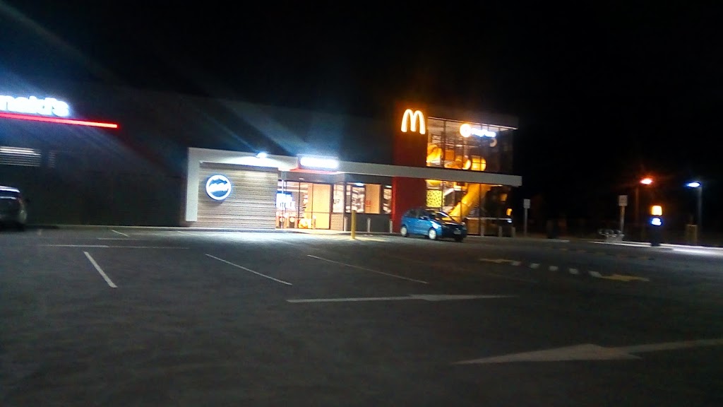 McDonalds Amstel | 1 Silver Banksia Boulevarde, Cranbourne VIC 3977, Australia | Phone: (03) 5992 8400