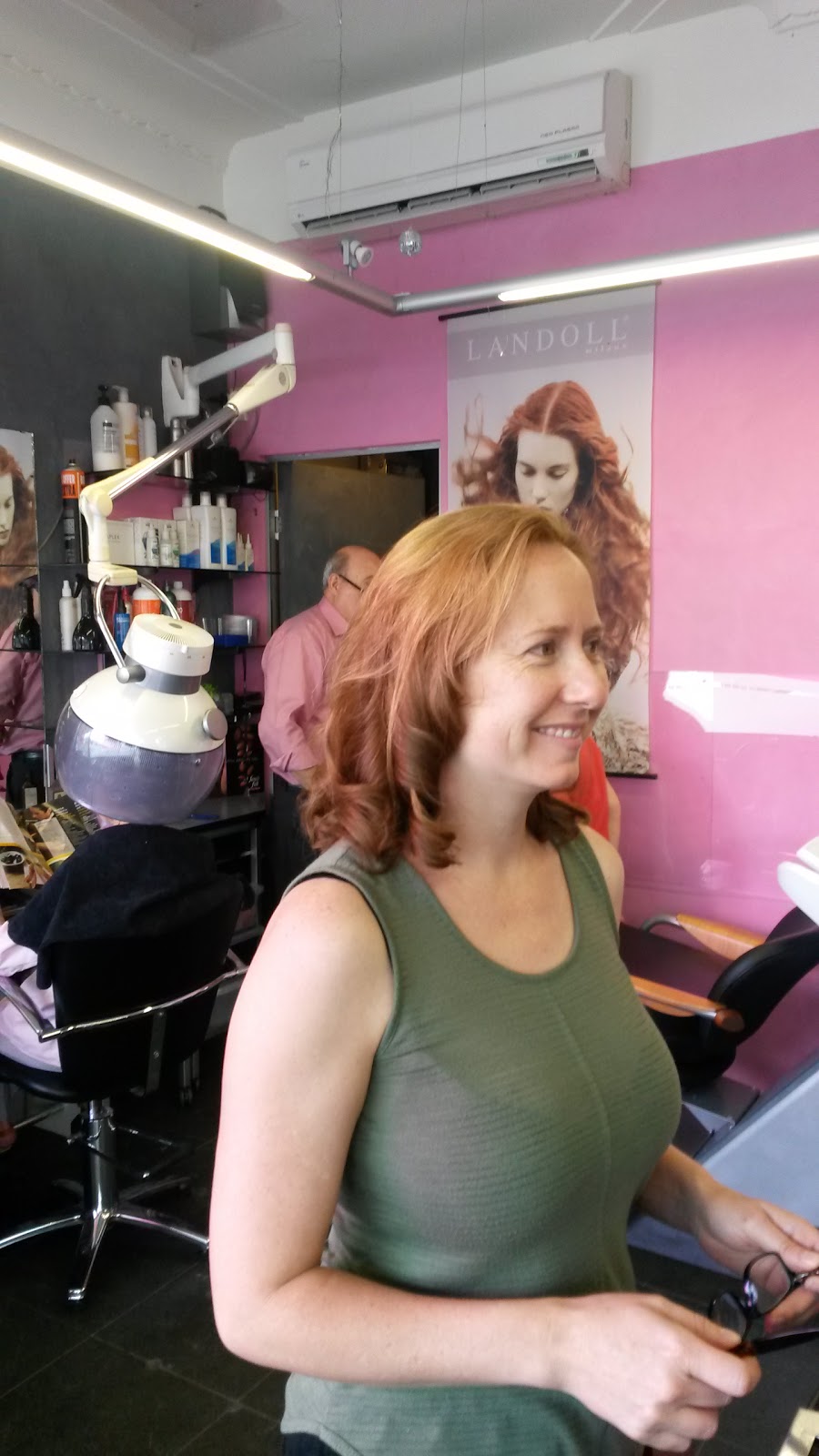 Cut & Comb Hairdressing | 10 The Strand, Penshurst NSW 2222, Australia | Phone: (02) 9579 3479
