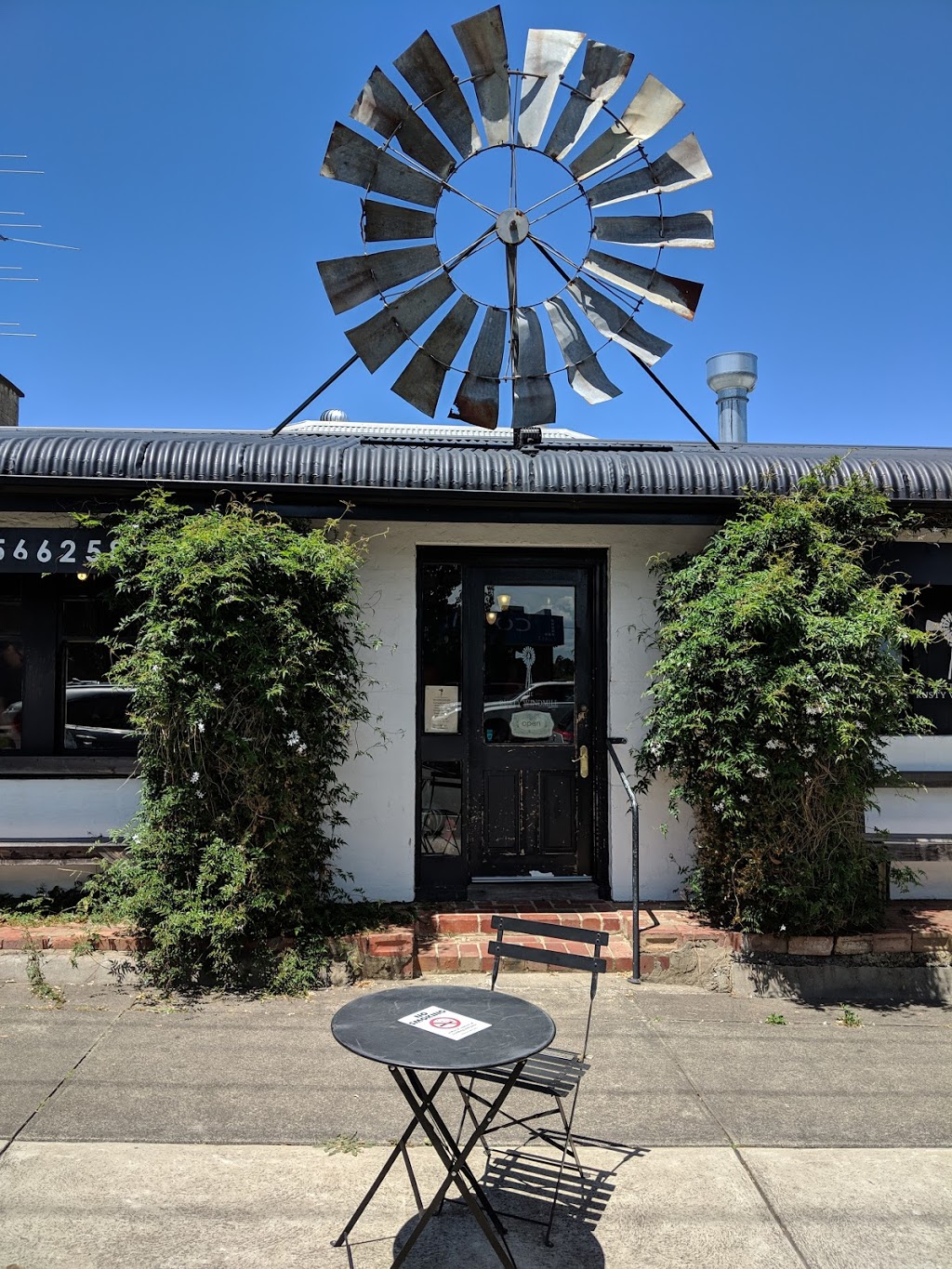 The Rusty Windmill | cafe | 45 McCartin St, Leongatha VIC 3953, Australia | 0356625878 OR +61 3 5662 5878