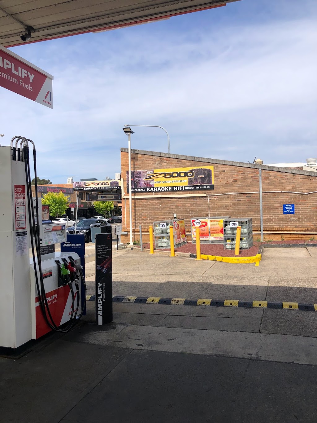 Ampol Foodary Canley Heights | gas station | 282 Canley Vale Rd, Canley Heights NSW 2166, Australia | 0297243297 OR +61 2 9724 3297