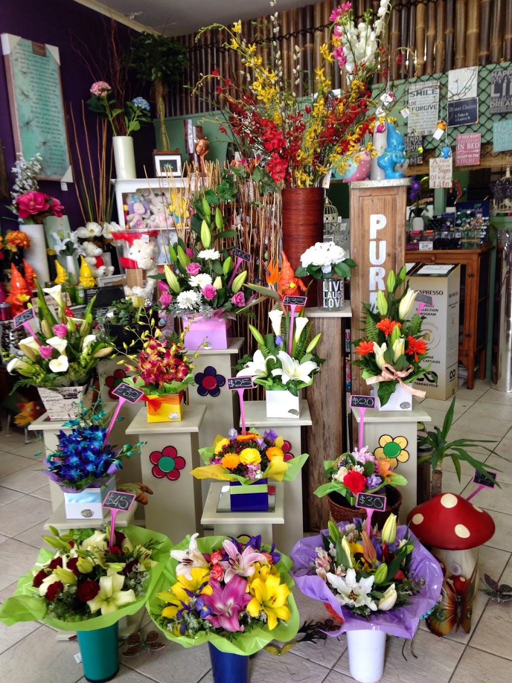 Sweet Pea Florist | florist | 2/111 Mountain View Rd, Briar Hill VIC 3088, Australia | 0394329277 OR +61 3 9432 9277