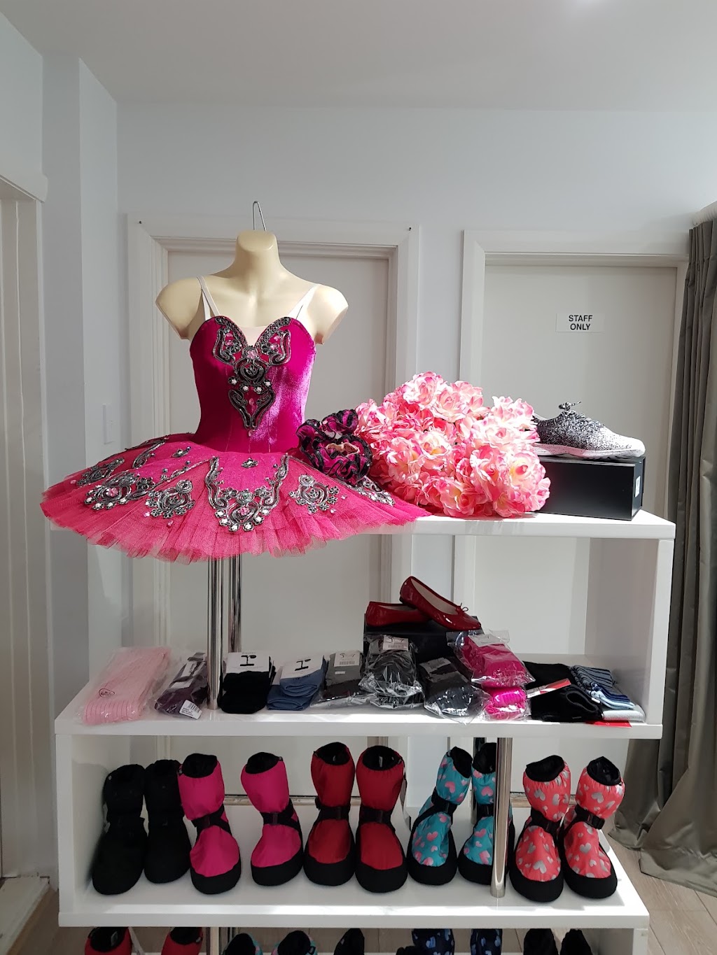 Ballet Emporium | Lord Howe St, Dover Heights NSW 2030, Australia | Phone: (02) 8937 0751
