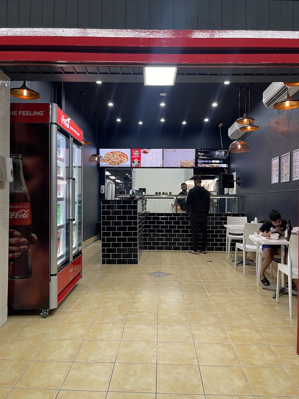 Mad Toppings Riverstone | 20 Garfield Rd E, Riverstone NSW 2765, Australia | Phone: 0466 444 837