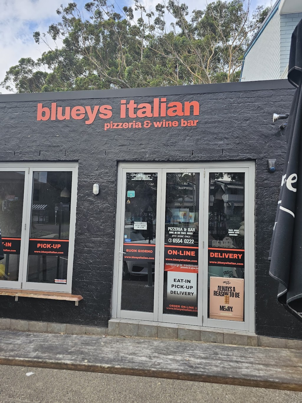 Blueys Italian Pizzeria and Wine Bar | 201 Boomerang Dr, Blueys Beach NSW 2428, Australia | Phone: (02) 6554 0222