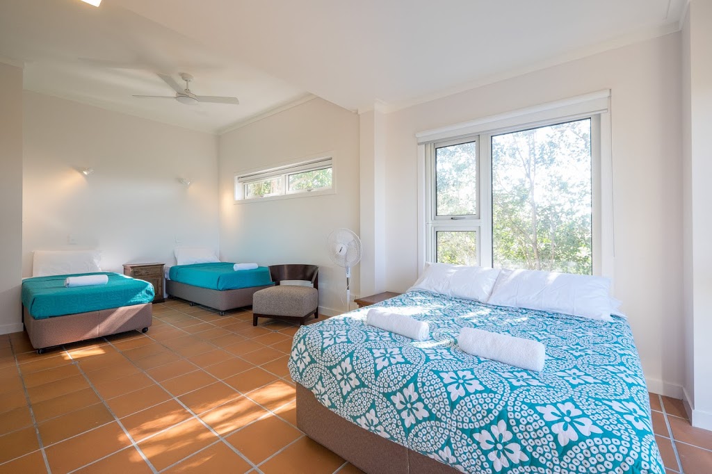 Pipi Palace Beach House | lodging | 55 Tramican St, Point Lookout QLD 4183, Australia | 0734153949 OR +61 7 3415 3949