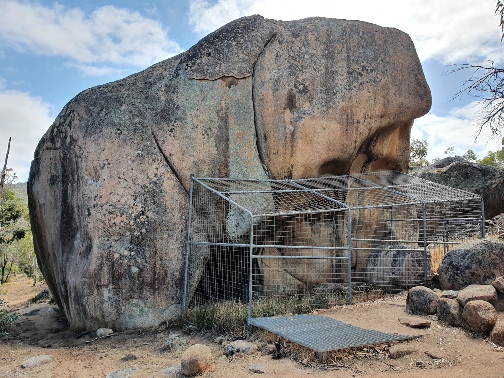 Bunjils Shelter | tourist attraction | Bunjils Cave Rd, Black Range VIC 3381, Australia | 131963 OR +61 131963