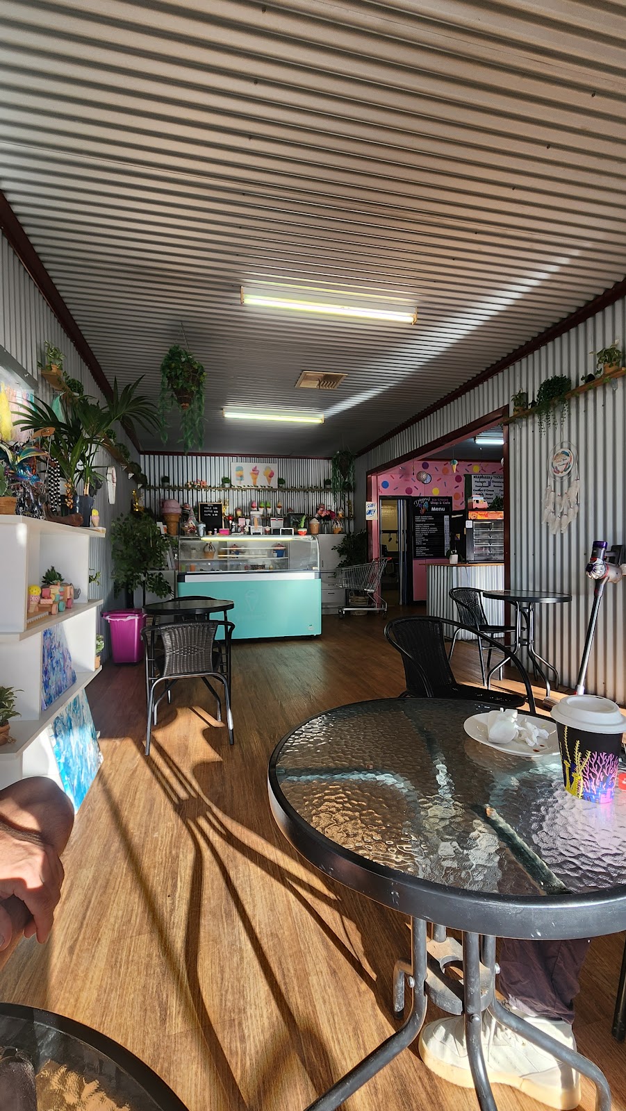 Diggers Ice Cream Shop and Cafe | Unit 2/91 Roberts St, Norseman WA 6443, Australia | Phone: 0432 825 154