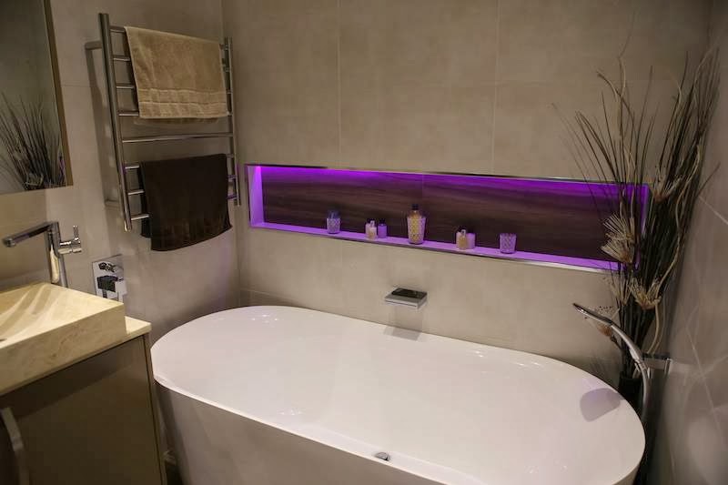 Amazing Bathroom Renovations | 30 Kibo Rd, Regents Park NSW 2143, Australia | Phone: 1300 454 732