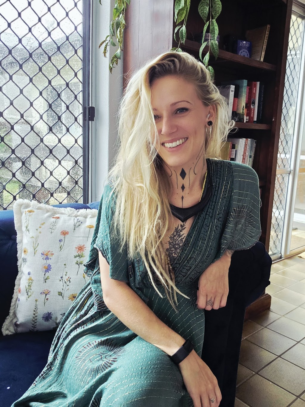 Sophie Hayes Psychotherapy | 16 Westcott Ave, Campwin Beach QLD 4737, Australia | Phone: (03) 9007 0666