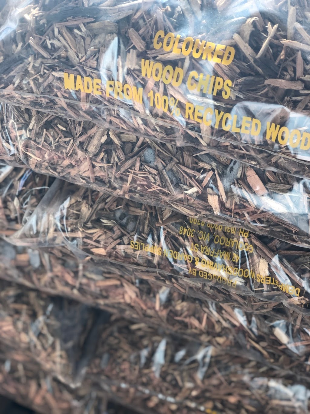 Natural coloured woodchips, Affordable Garden mulch in Melbourne | store | 42 Maffra St, Coolaroo VIC 3048, Australia | 0418539360 OR +61 418 539 360