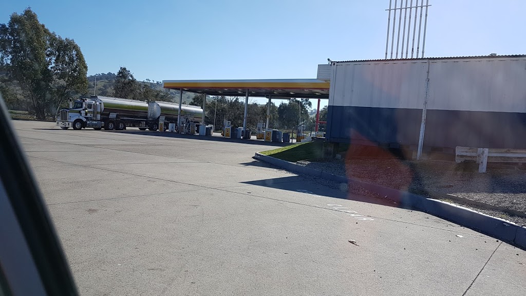 Coles Express | gas station | Mount St &, Middle St, South Gundagai NSW 2722, Australia | 0279090940 OR +61 2 7909 0940