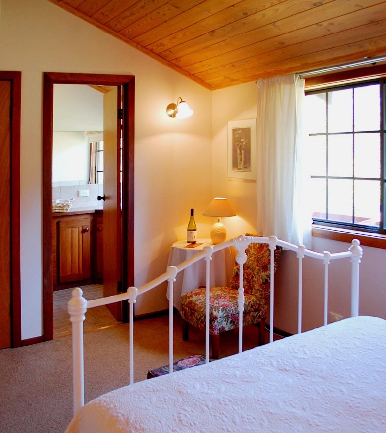 Sienna Lodge | lodging | 8 Canal Rocks Rd, Yallingup WA 6282, Australia | 0897552028 OR +61 8 9755 2028