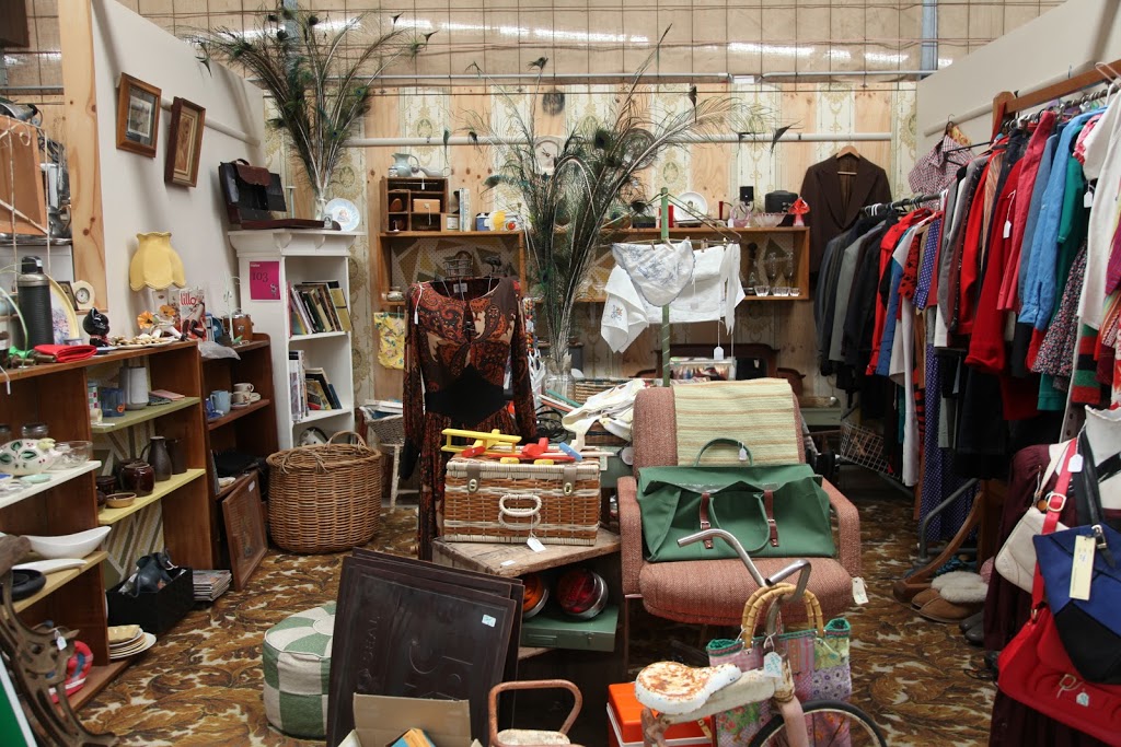 Castlemaine Vintage Bazaar | home goods store | 9 Walker St, Castlemaine VIC 3450, Australia | 0354706555 OR +61 3 5470 6555