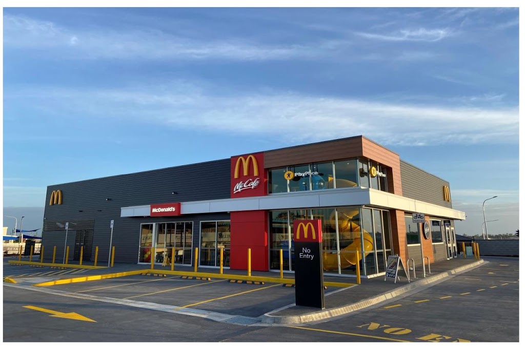 McDonalds Edens Crossing | restaurant | 7005 Mount Juillerat Dr, Cnr Sunbird Dr, Redbank Plains QLD 4301, Australia | 0732019150 OR +61 7 3201 9150