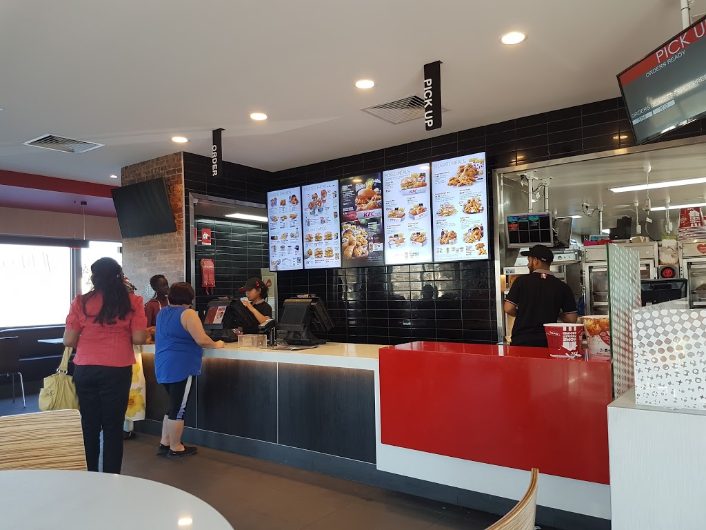 KFC Point Cook | meal takeaway | 108 Boardwalk Blvd, Point Cook VIC 3030, Australia | 0393947020 OR +61 3 9394 7020