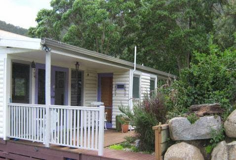 Journeys End Cottage | 134 Ladies Rd, Samsonvale QLD 4520, Australia | Phone: 0404 065 432