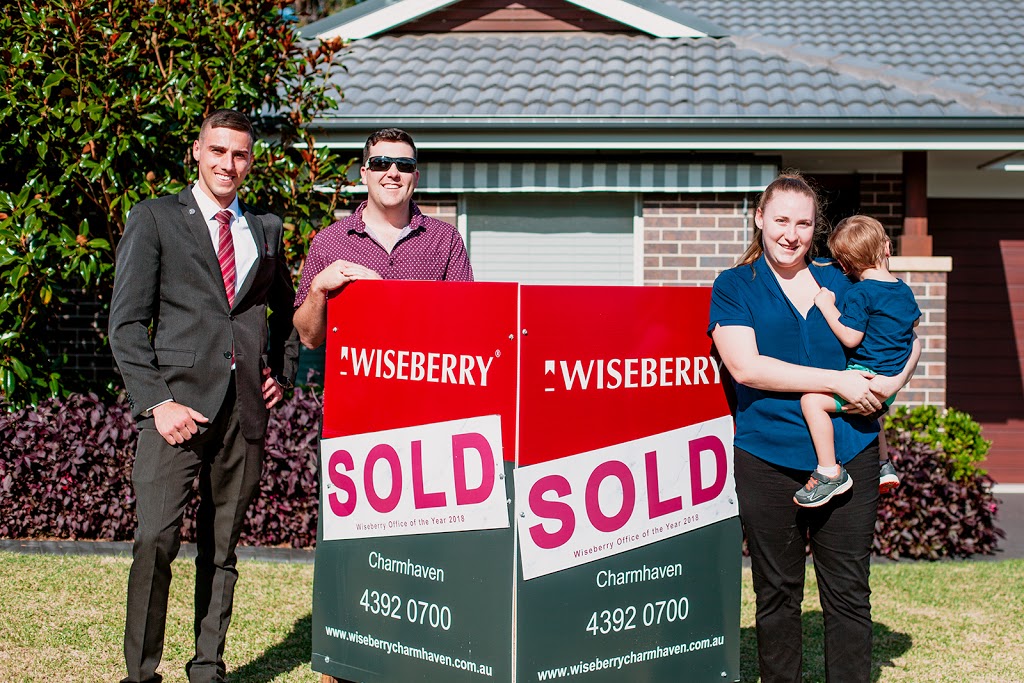 Wiseberry Charmhaven Real Estate | real estate agency | 170 Pacific Hwy, Charmhaven NSW 2263, Australia | 0243920700 OR +61 2 4392 0700