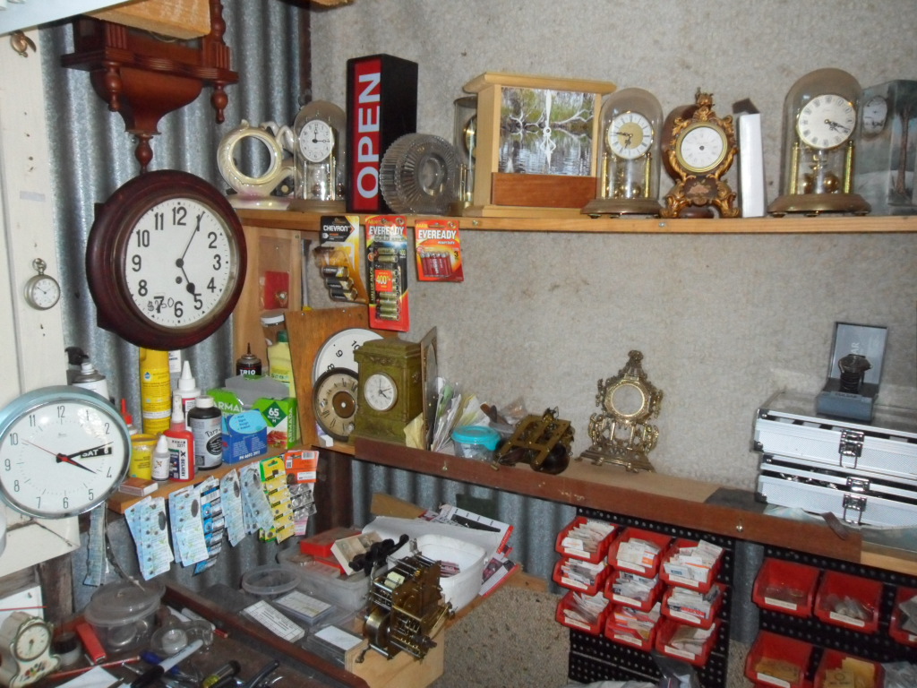Rex,s Clock and Watch Repair | 2963 Gore Hwy, Broxburn QLD 4356, Australia | Phone: 0409 307 318